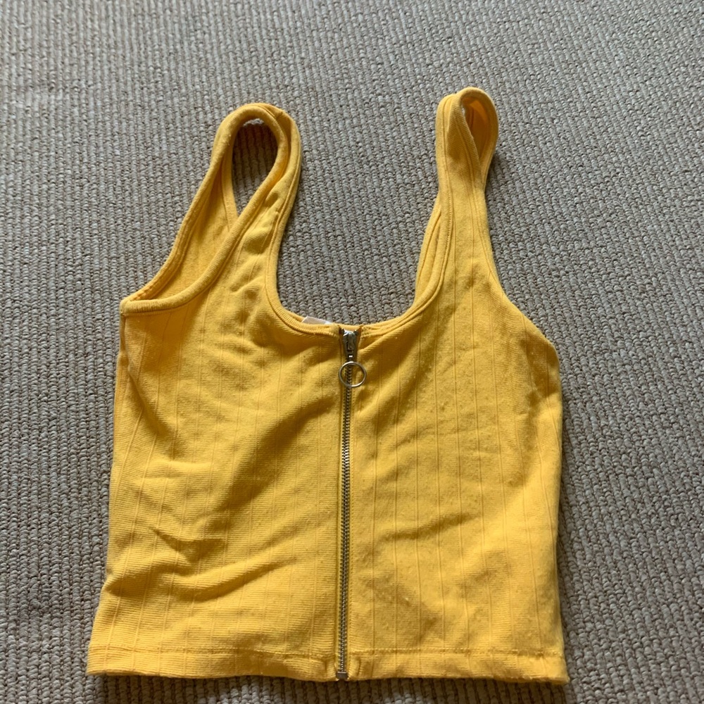 Yellow crop